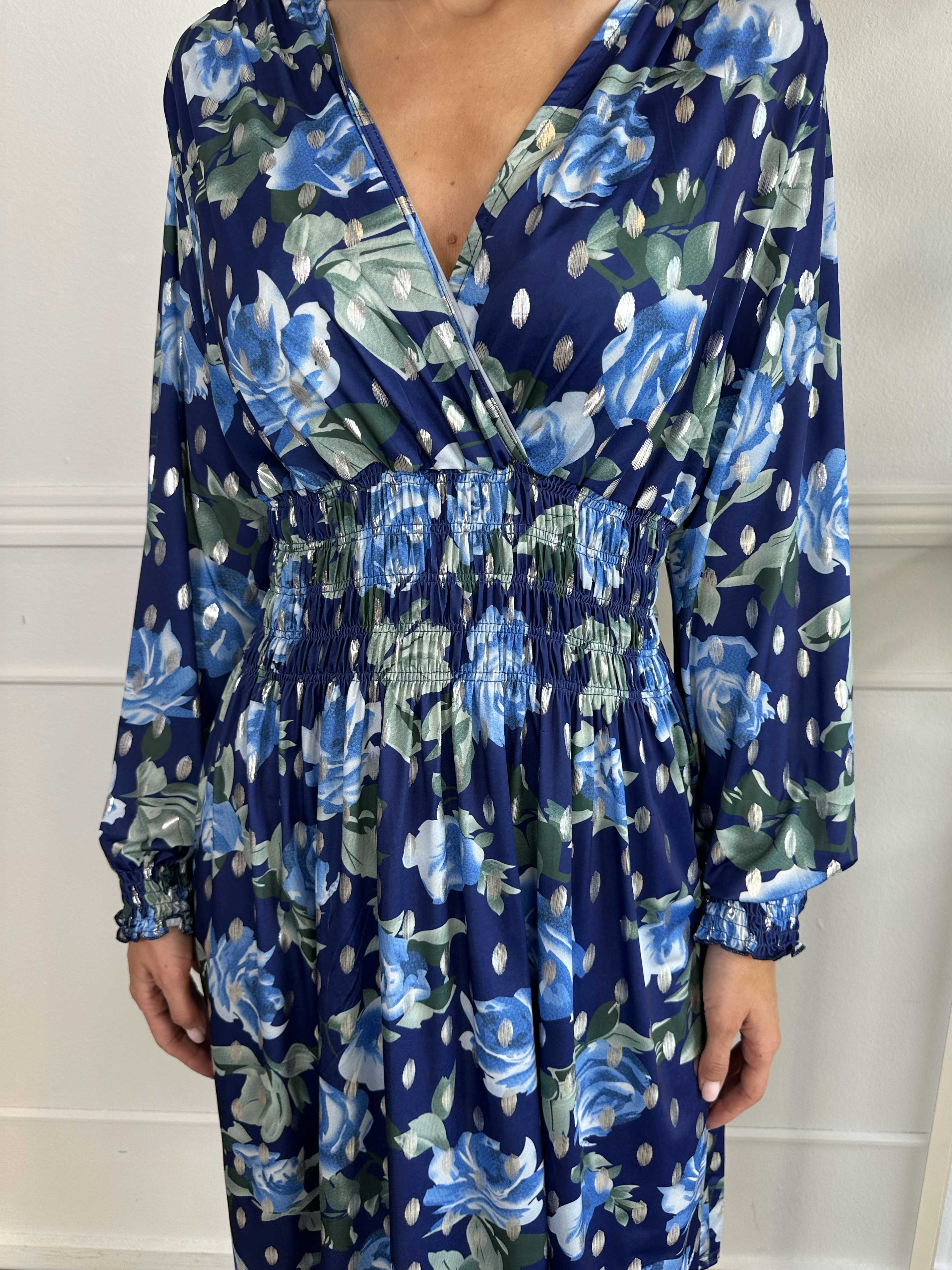 Pams Blossom Short L/S - Elastisk kjole i krølfrit stof med sølv detaljer